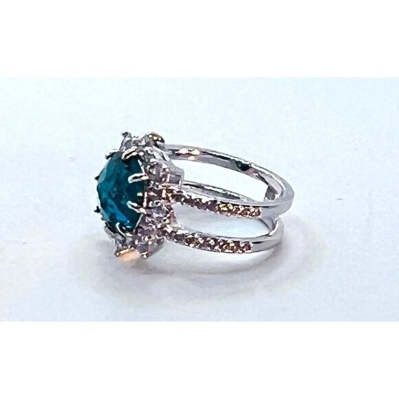 Ring Bomb Party Ring, NWOT, Size 7, blue stone, silver color band - Picture 3 of 5
